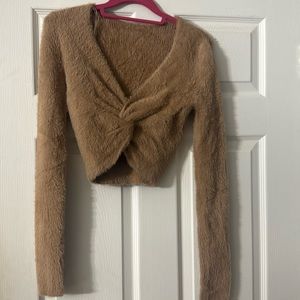 Aerie long sleeve twist crop top